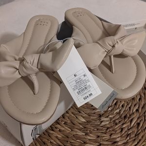 Women's cream bow sandals